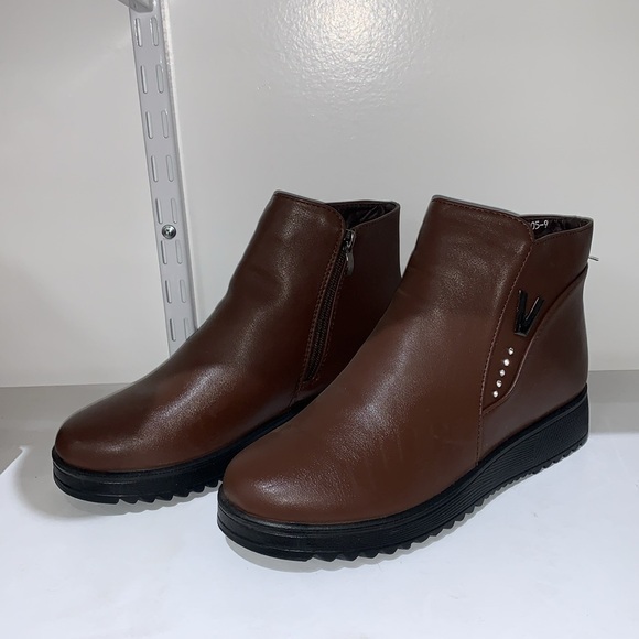 WOMENS BROWN BOOTS - Picture 3 of 6